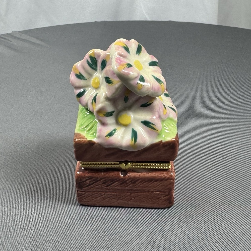 Lovely 4" Tall x 2-1/2" x 2-1/4" Porcelain Trinket Box Pink & White Flowers